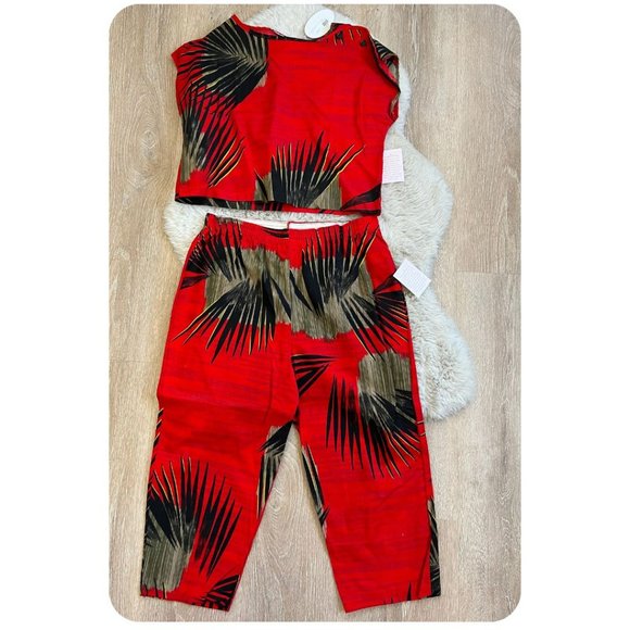 JULIE GIRL RED VINTAGE TWO PIECES SET | SLEEVELESS TOP AND ¾ TROUSER SET - Picture 1 of 3